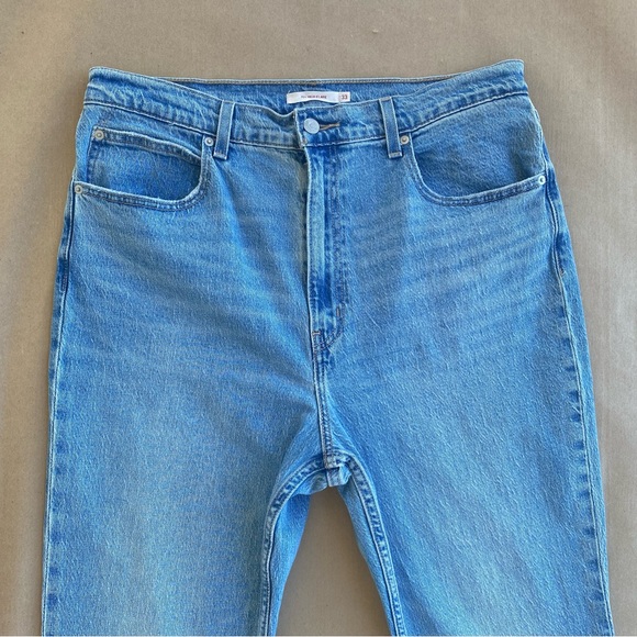Levi’s 70s High Rise Flare Light Wash Womens Premium Quality Jeans - Picture 3 of 14